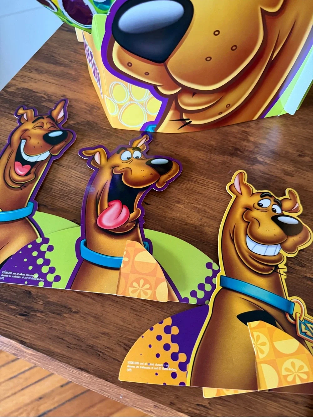 Happy Birthday Table Centerpiece Balloon Decoration - SCOOBY DOO